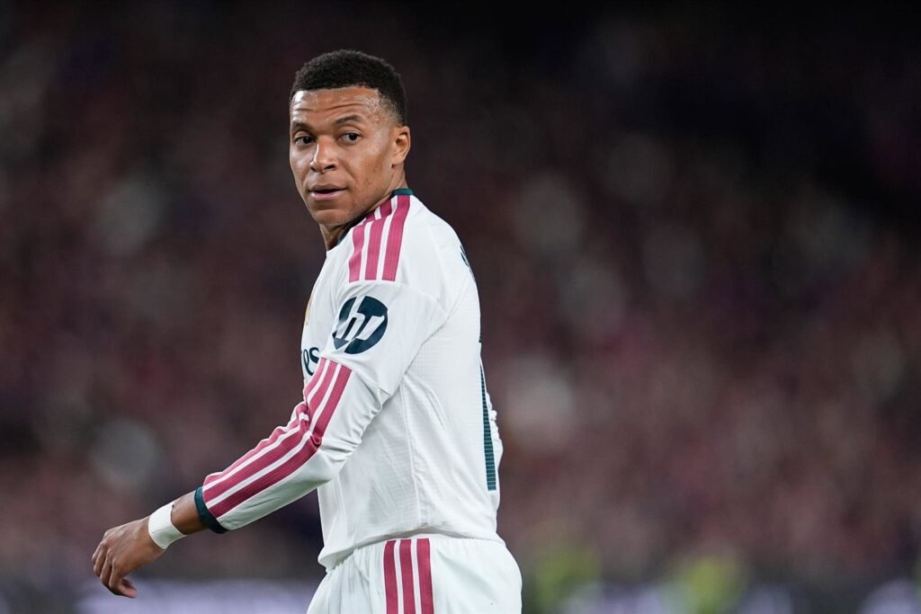 Marcas chinas cancelan patrocinio a Mbappé tras la polémica sobre Mao Zedong